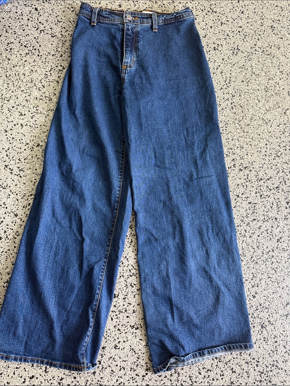High rise Universal Thread dark Blue Denim Jeans with Gold Topstitching